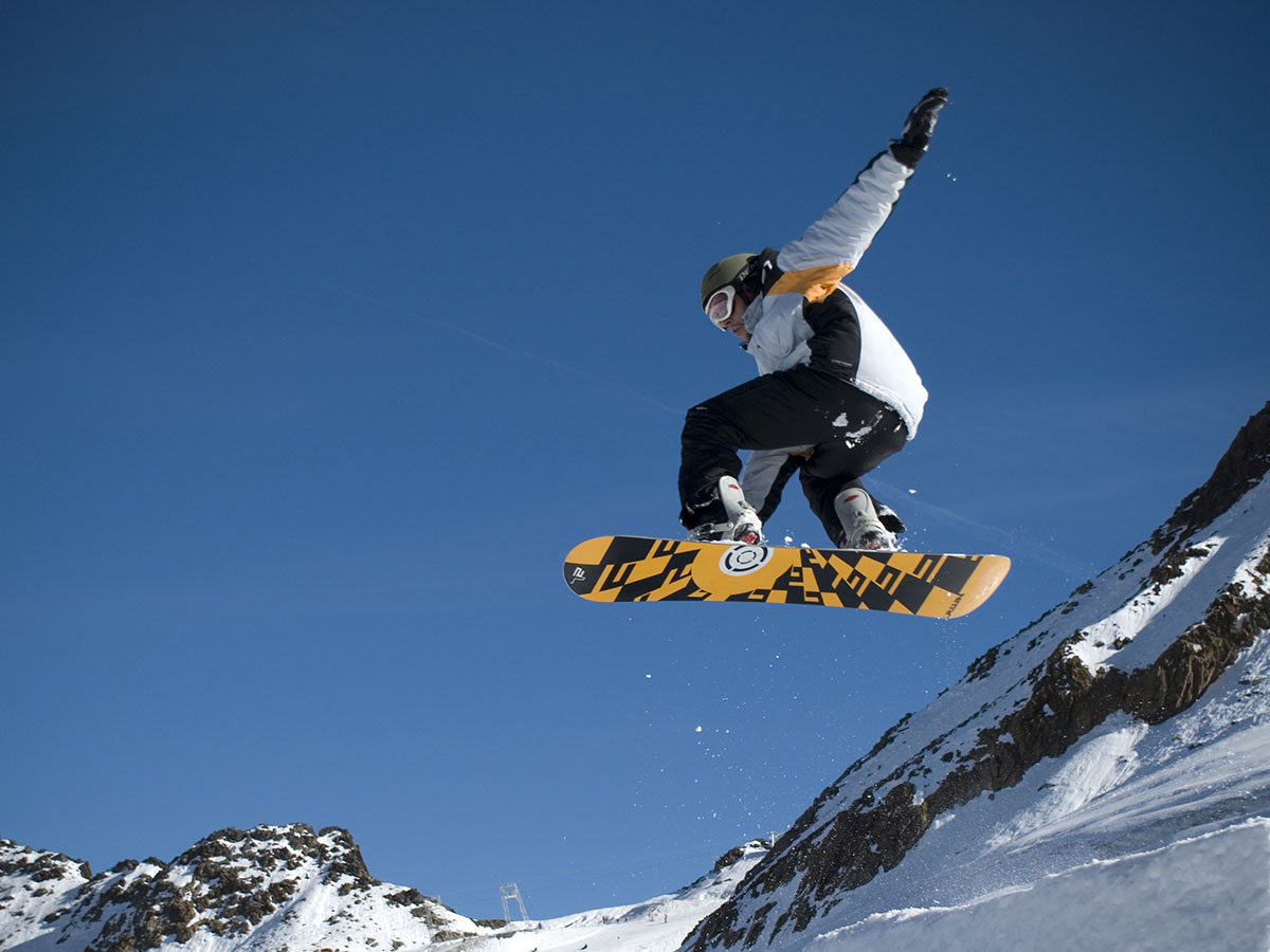 Sciences of Sport | Performance and physical characteristics high-level snowboarders