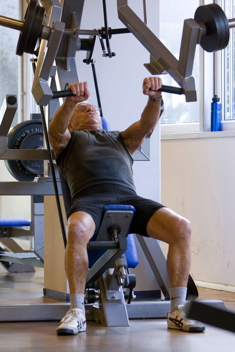Prendre soin de sa masse musculaire et de sa force aide à mieux vieillir.
