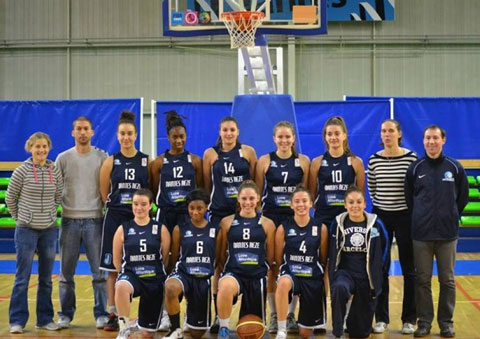 Mikael Berthommier et l'équipe de Nantes Rezé Basket durant la saison 2012/2013